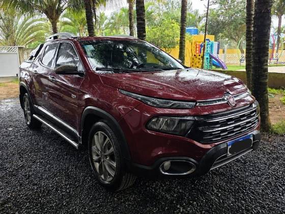 FIAT TORO 2.0 16V TURBO DIESEL RANCH 4WD AT9 FIAT TORO 2.0 16V TURBO DIESEL RANCH 4WD AT9